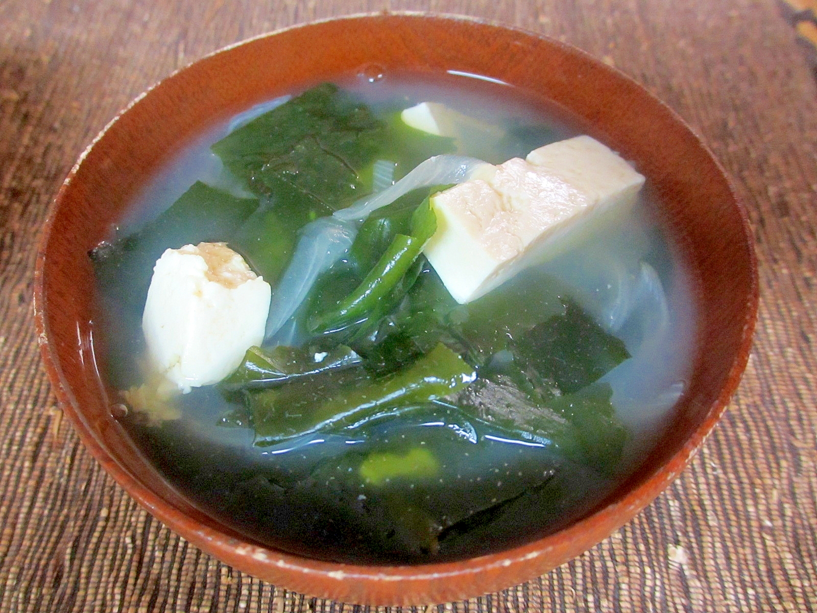 シジミとわかめと豆腐の生姜スープ