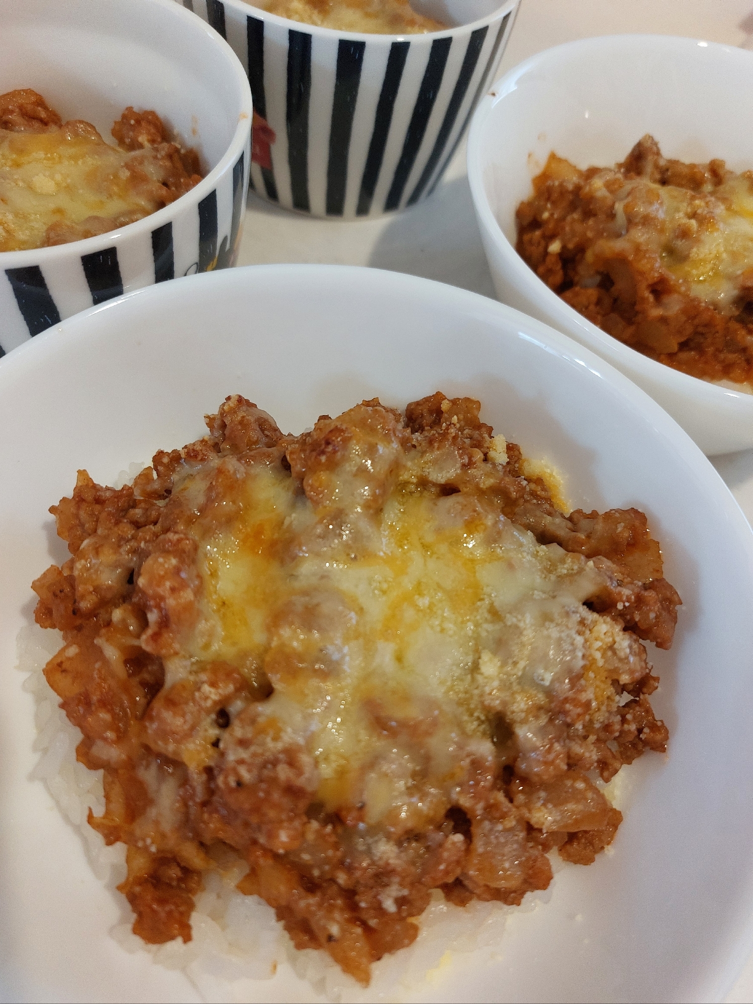 簡単！丸めない焼きチーズハンバーグ丼