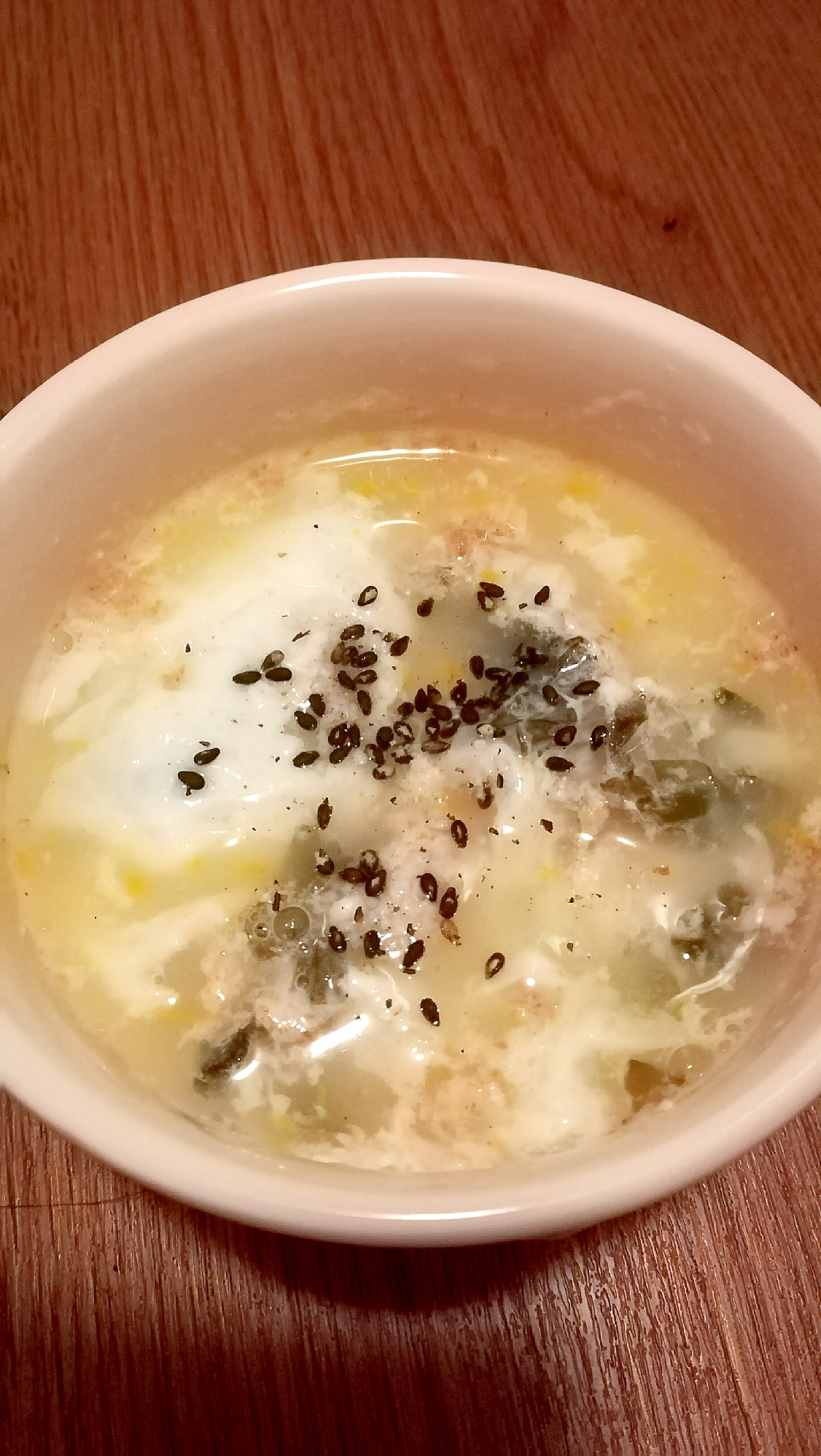 レンジでかんたん☆わかめと卵の中華スープ