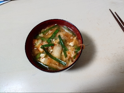 今日は韓国風味噌汁を作りました。同じ味噌汁と言う事で作ったよレポートを送らせて頂きました。