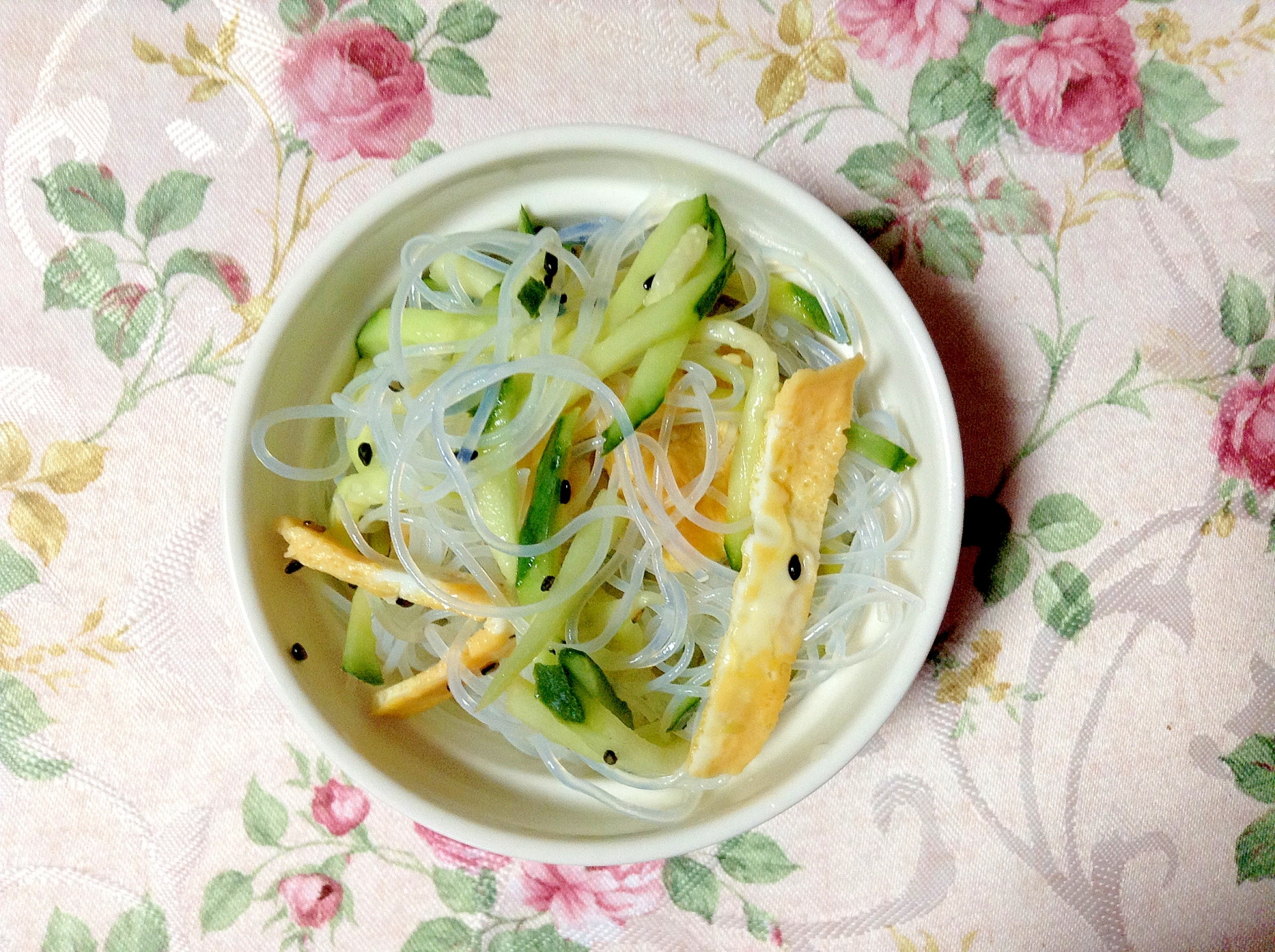 春雨とキュウリとうす焼き卵の酢の物♪