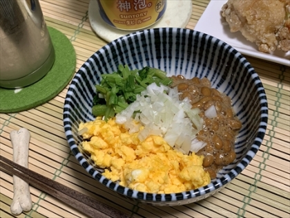 簡単☆卵と納豆とオクラの三色どんぶり