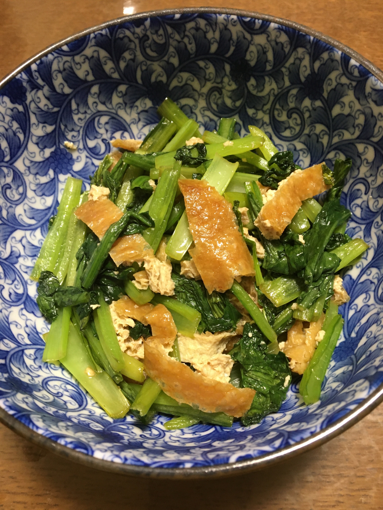和食の定番！小松菜と油揚げの煮物