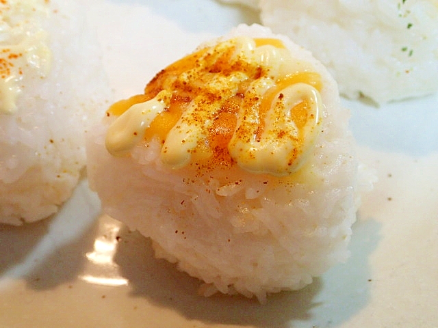 ＣＯで　とろけるチーズとカレーマヨの焼きおにぎり