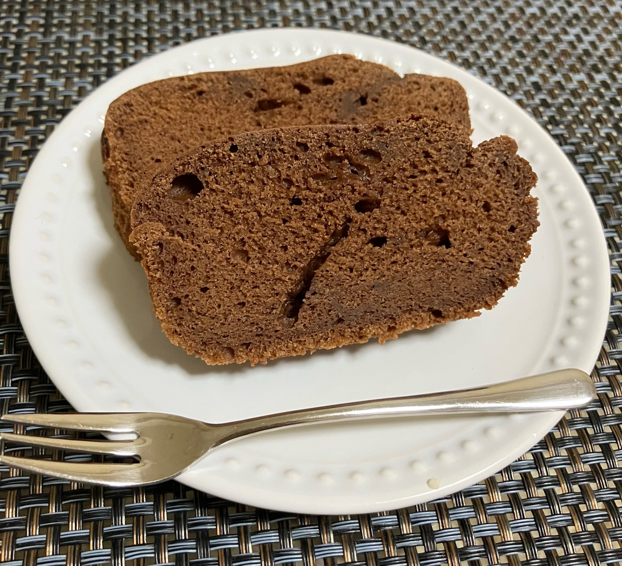 甘さ控えめしっとりチョコケーキ