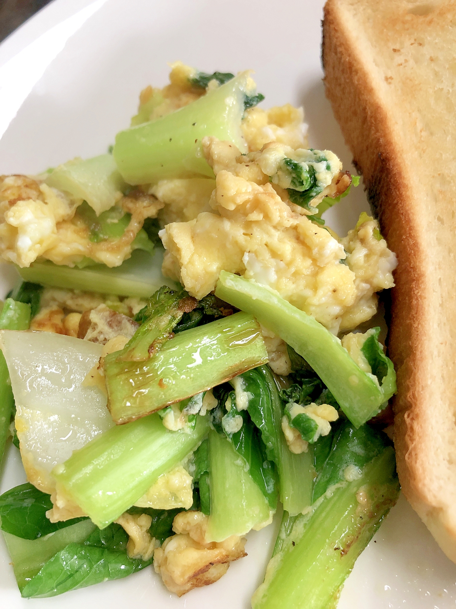 簡単 小松菜と卵の炒め物 レシピ 作り方 By Ryourihamakasete 楽天レシピ 簡単 小松菜と卵の炒め物 レシピ 作り方 By Ryourihamakasete 楽天レシピ