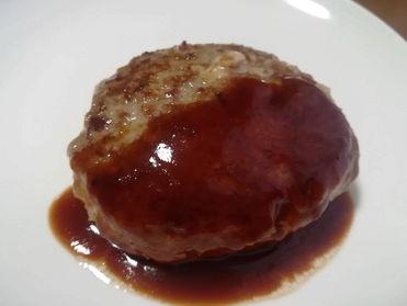 とろけるチーズ入りハンバーグ