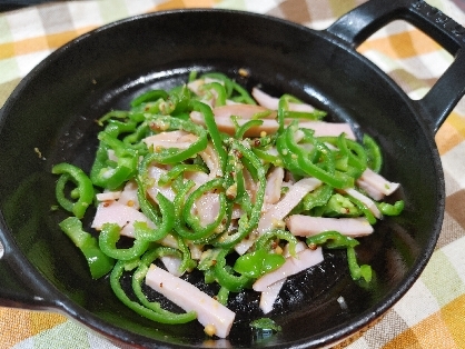 そ！私もこれ昨夜のつまみだったのよん〜マヨ&粒マスの酸味が効いてピーマンの甘さが引き立ったよ♪あっという間に完食！←つまみにならんw簡単美味レシピ39◡̈*✧