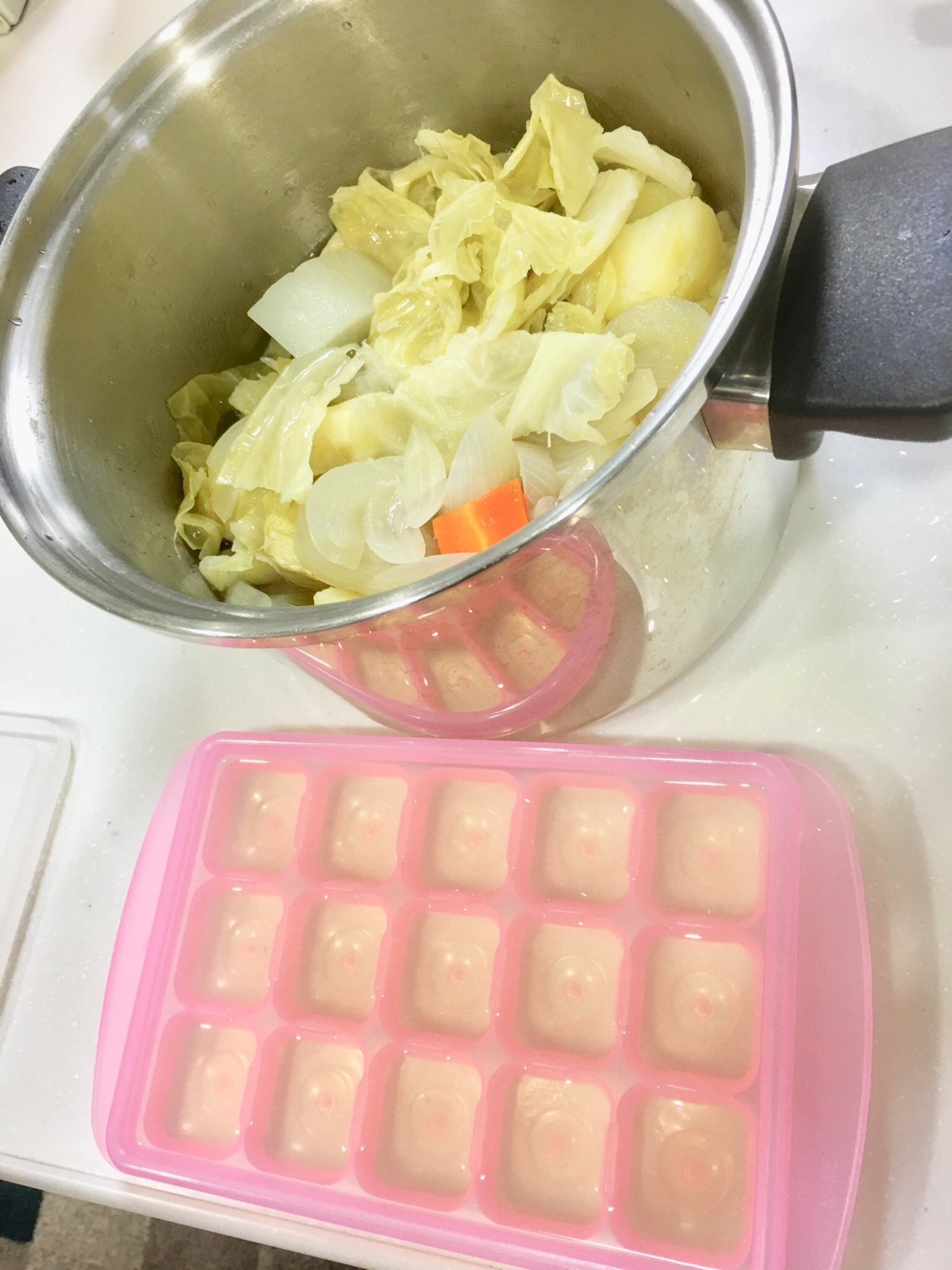 離乳食初期！！圧力鍋で野菜だし！〜冷凍から解凍〜