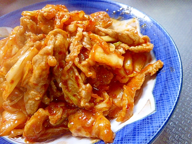 大人の贅沢!旨みがギュッ!!おつまみ豚キムチ♪