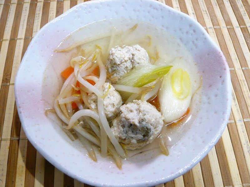 昆布いっぱい鶏団子鍋