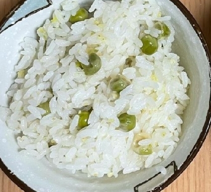 炊飯器で簡単！白だしで優しい味の豆ご飯