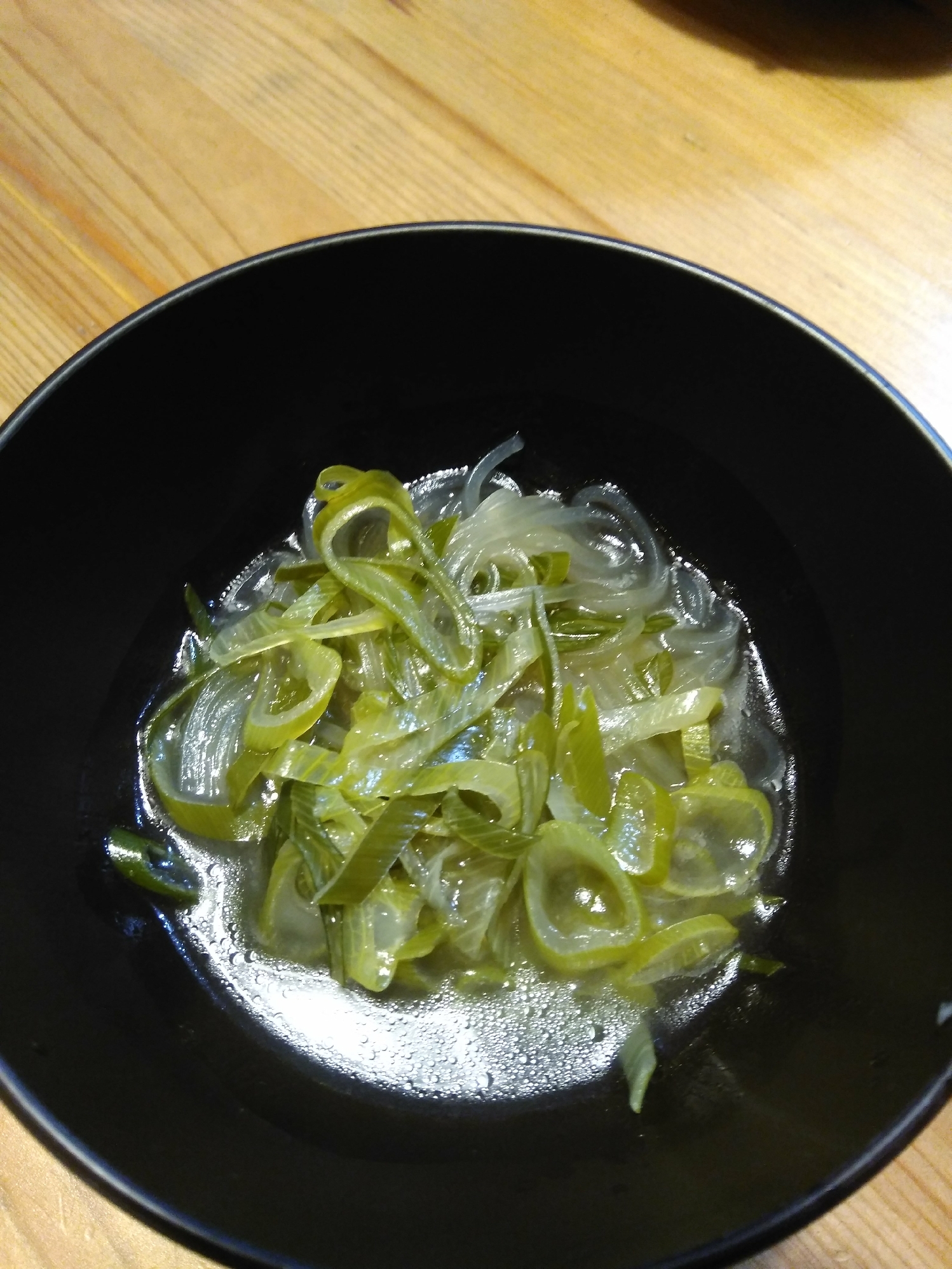 野菜のくずを再利用！中華風スープ