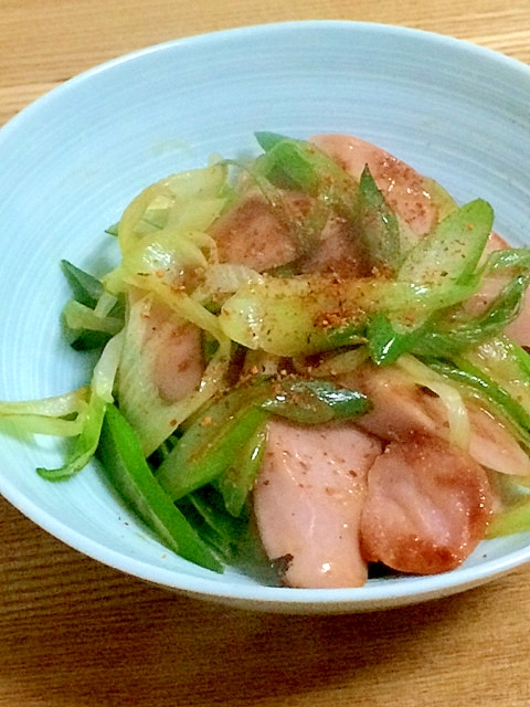 節約おかず！魚肉ソーセージとネギのポン酢炒め