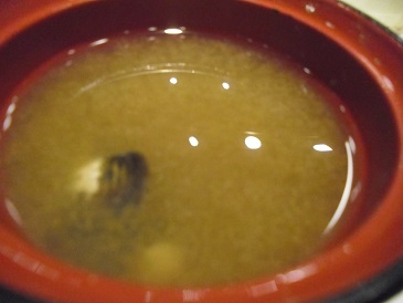 里芋と竹輪のお味噌汁