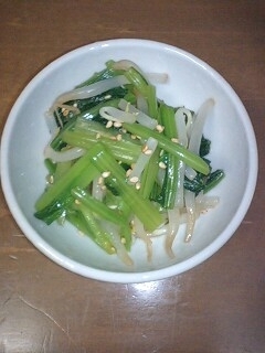 今回は小松菜でリピ♪だしの素で美味しく簡単＾＾ごちそうさまでした☆