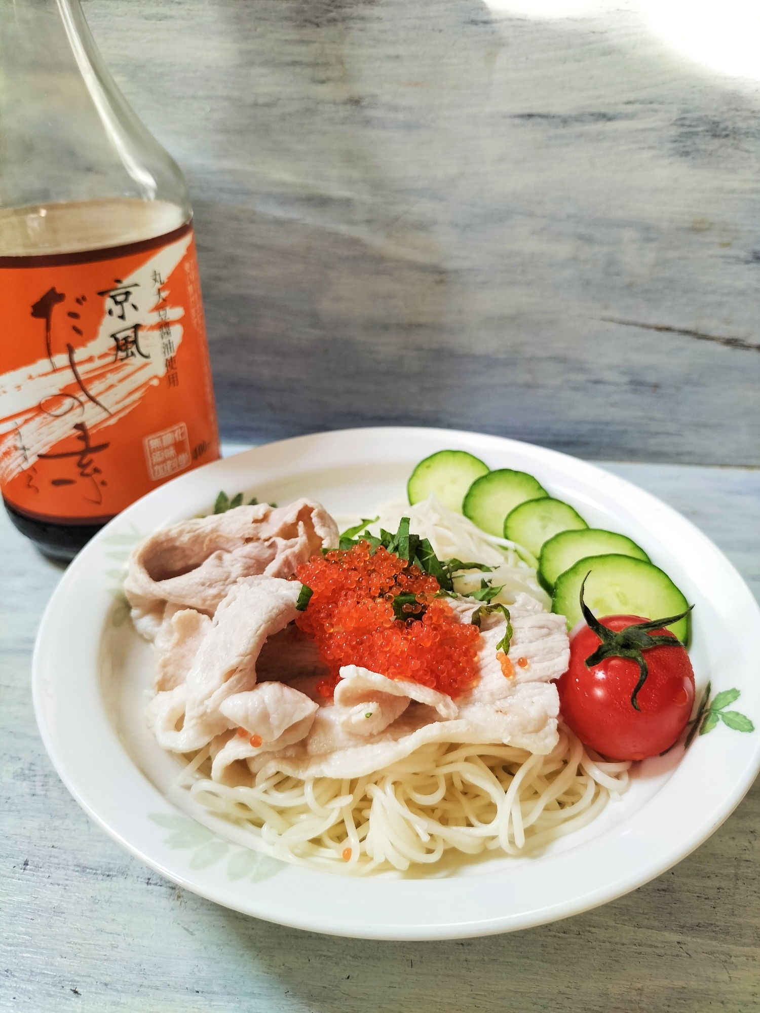 つぶつぶとびっこと豚しゃぶサラダそうめん