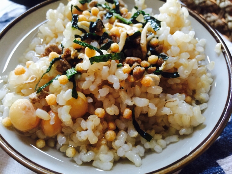 リメイク！大豆炊き込み茶飯のそぼろ海苔茶漬け