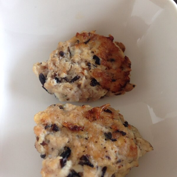 離乳食 後期 豆腐ハンバーグ ひじき入り レシピ 作り方 By ゆいか0216 楽天レシピ 離乳食 後期 豆腐ハンバーグ ひじき入り レシピ 作り方 By ゆいか0216 楽天レシピ