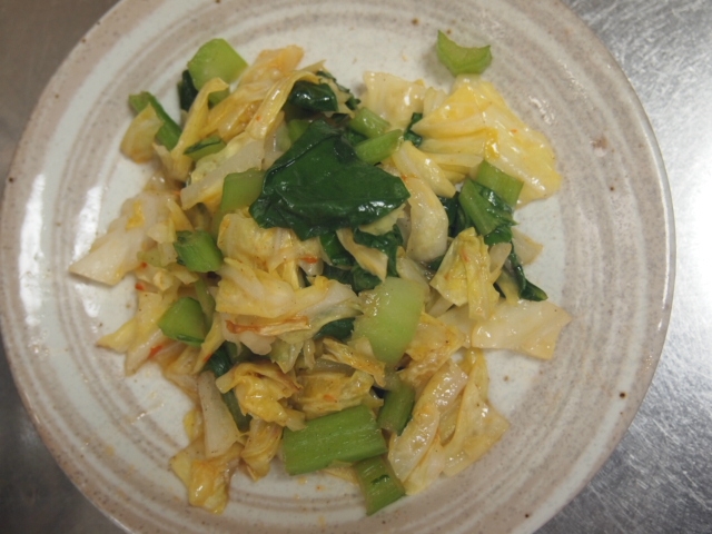 小松菜とキャベツの炒め物