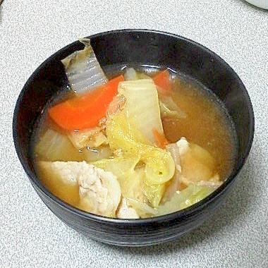 豚肉と白菜の味噌スープ