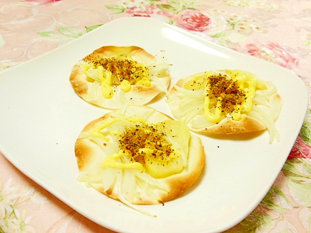 餃子の皮ｄｅ❤玉葱と馬鈴薯のスパイスマヨネーズ焼き