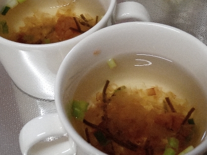 梅と鰹節の即席スープ