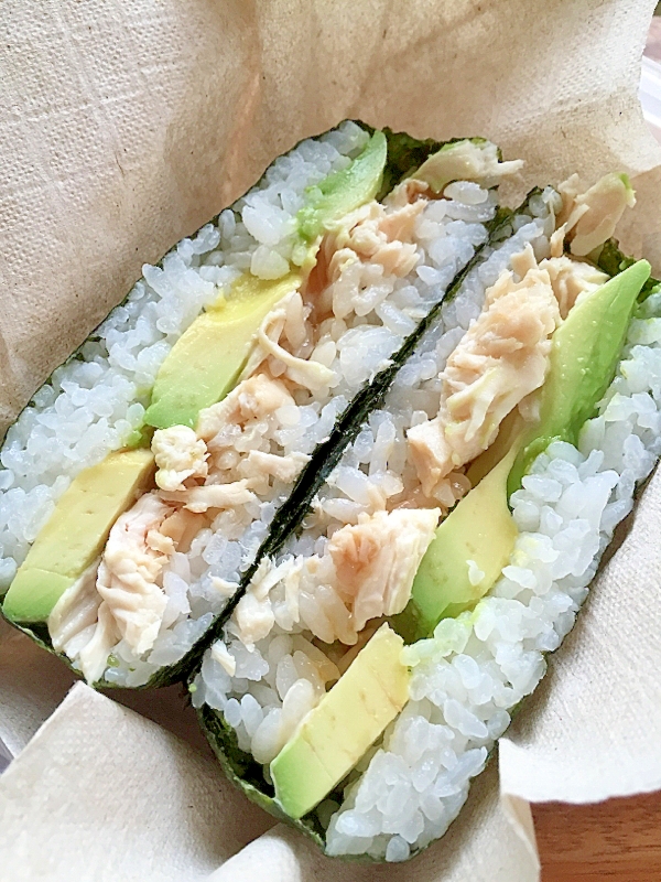 アボカドとささみのおにぎらず♪照り焼きソース♪