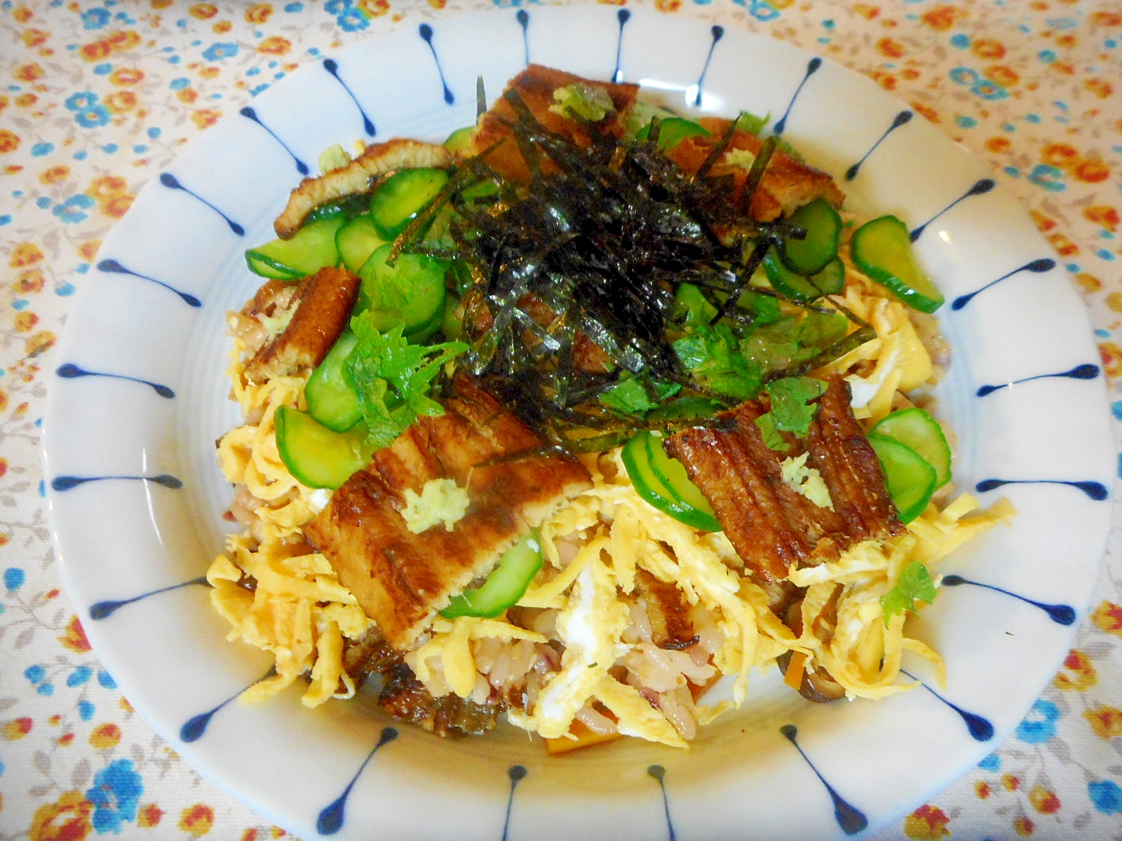 アナゴの白焼きちらし寿司