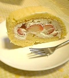 バレンタインに♪イチゴのロールケーキ＾＾