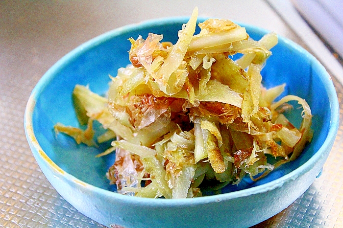 ささがき牛蒡のおかか醤油