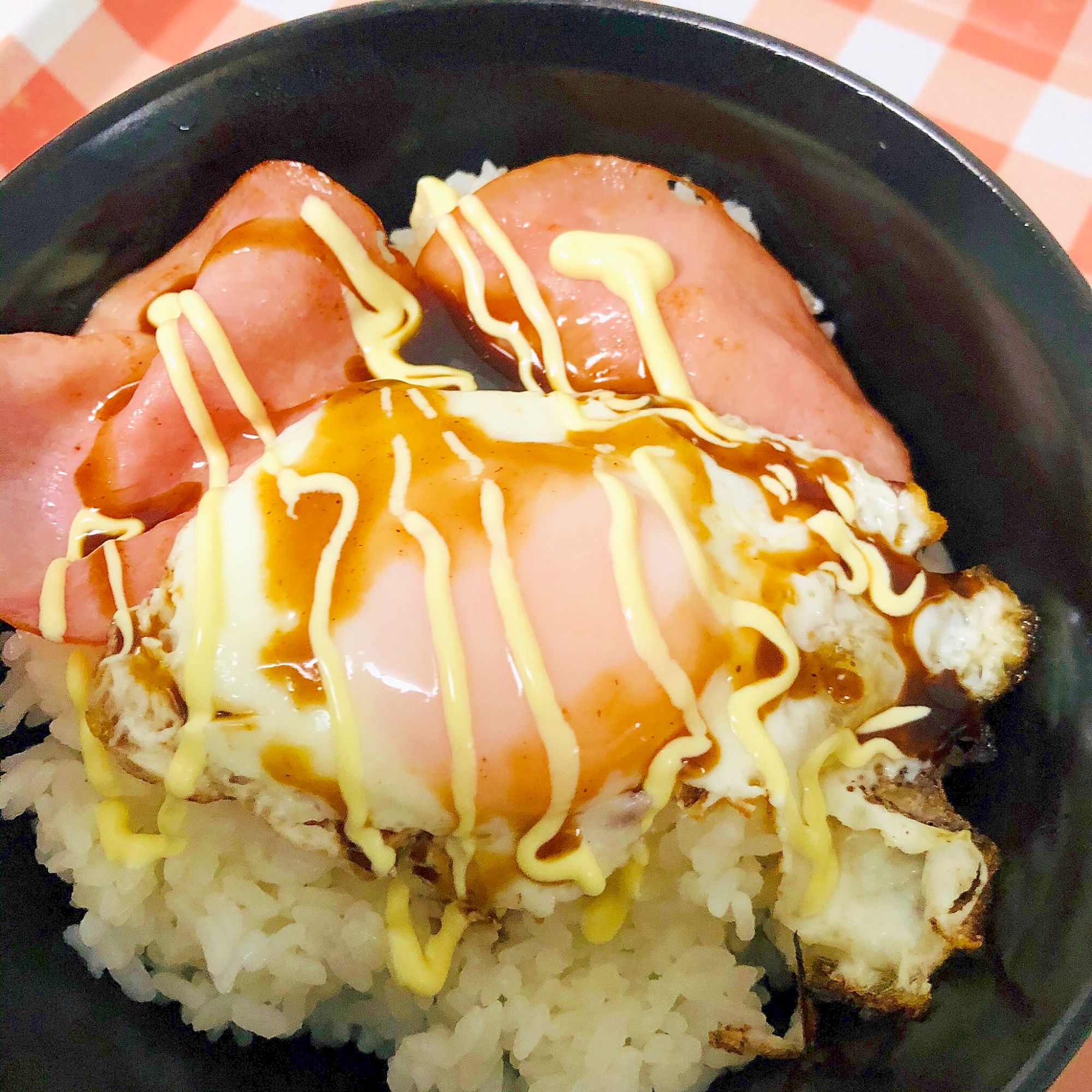 ハムエッグの丼