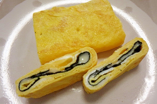 海苔とチーズ入り卵焼き