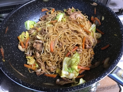 お好みソースｄｅ❤豚肉とキャベツの焼きそば風パスタ