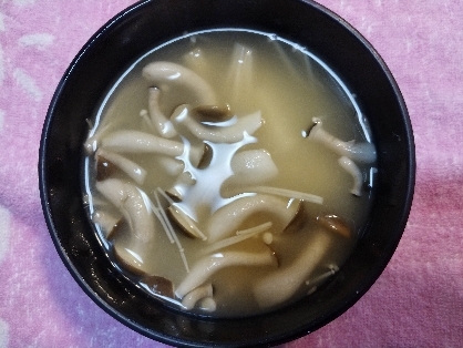 ＊えのきとしめじ・豆腐の味噌汁＊