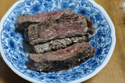 美味しく焼くコツ！サーロインステーキの焼き方