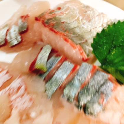 義兄が釣ってくれたシマアジです。
とっても美味しくいただきました。
ごちそうさまでした。