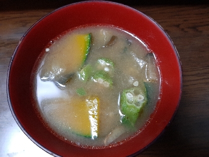 夏バテ予防！夏野菜の味噌汁