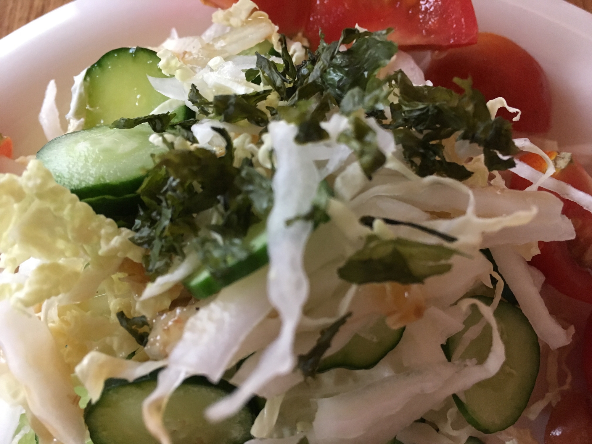 白菜ときゅうりとトマトの和風サラダ
