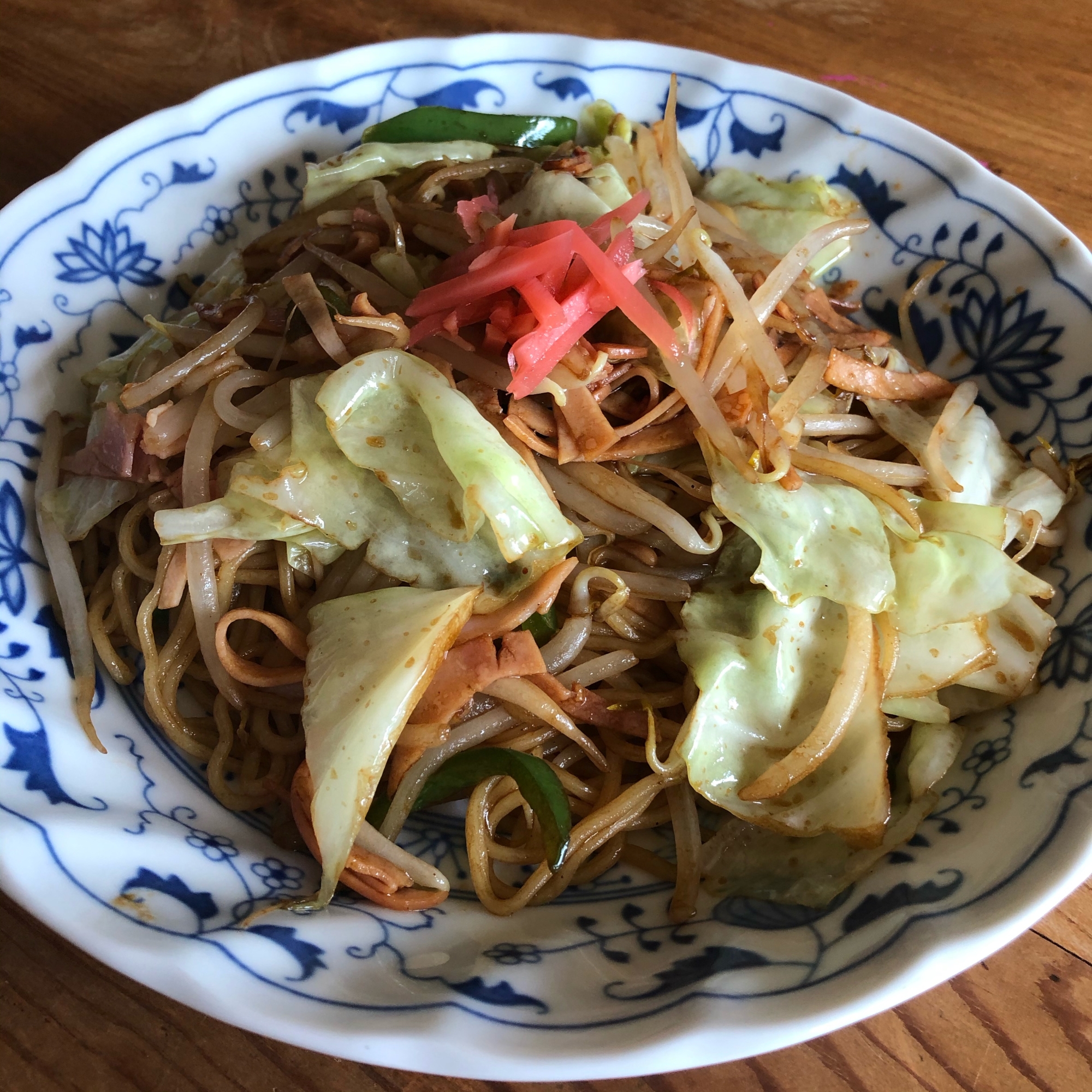 シンプルなソース焼きそば