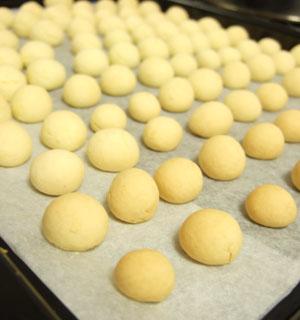 おうちで簡単 たまごボーロ レシピ 作り方 By Yuzupon 楽天レシピ おうちで簡単 たまごボーロ レシピ 作り方 By Yuzupon 楽天レシピ