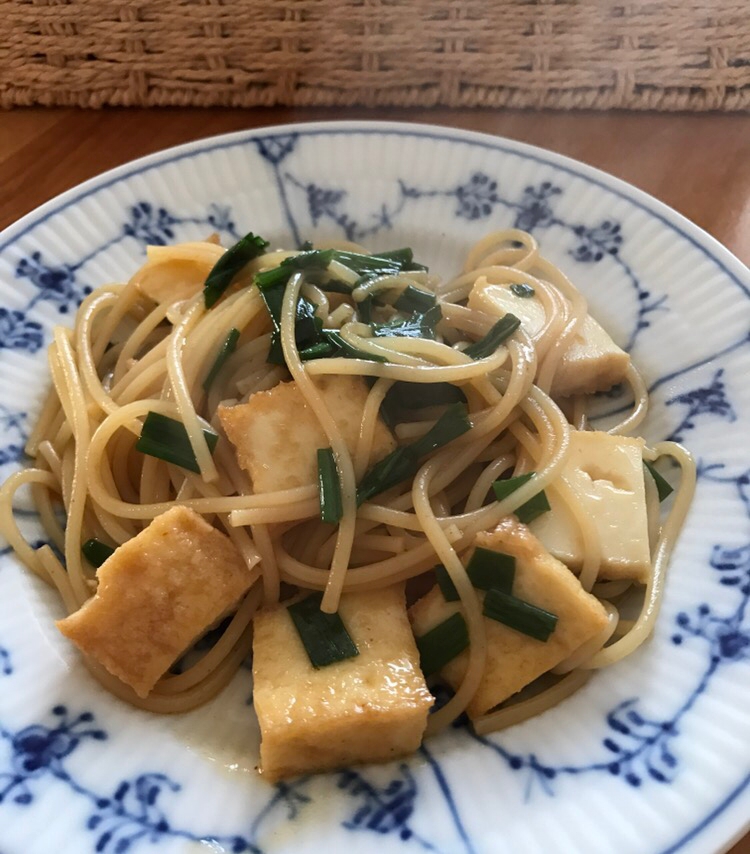 厚揚げとネギの焼肉だれパスタ