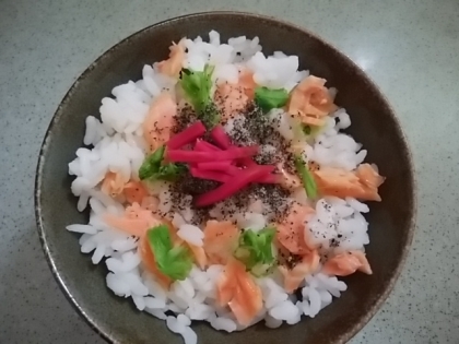 まな板なし5分！？焼き鮭入り❤黒ごま丼ご飯♪