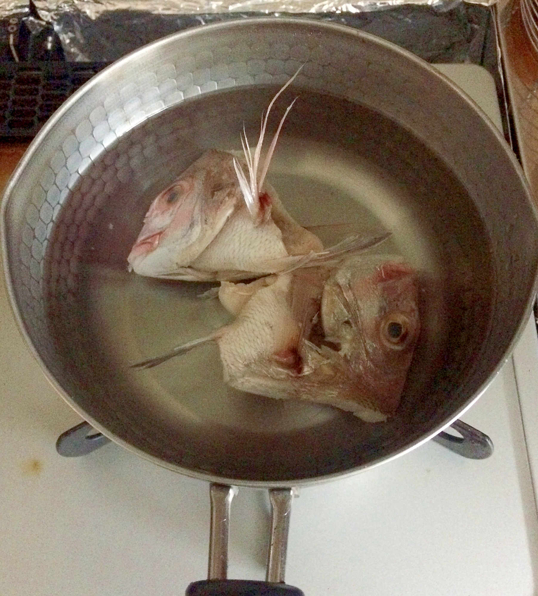 15分 入れて煮るだけ 魚のあらだし レシピ 作り方 By 抜け目ないズボラol 楽天レシピ