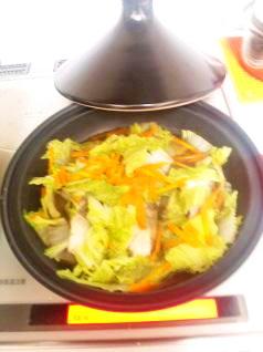 タジン鍋で　タラと白菜の中華蒸し