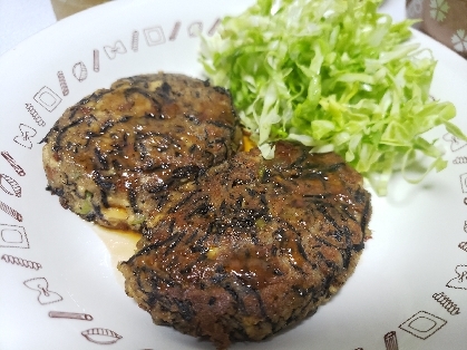 初めて豆腐ハンバーグを作りましたが、簡単に美味しくできました♪