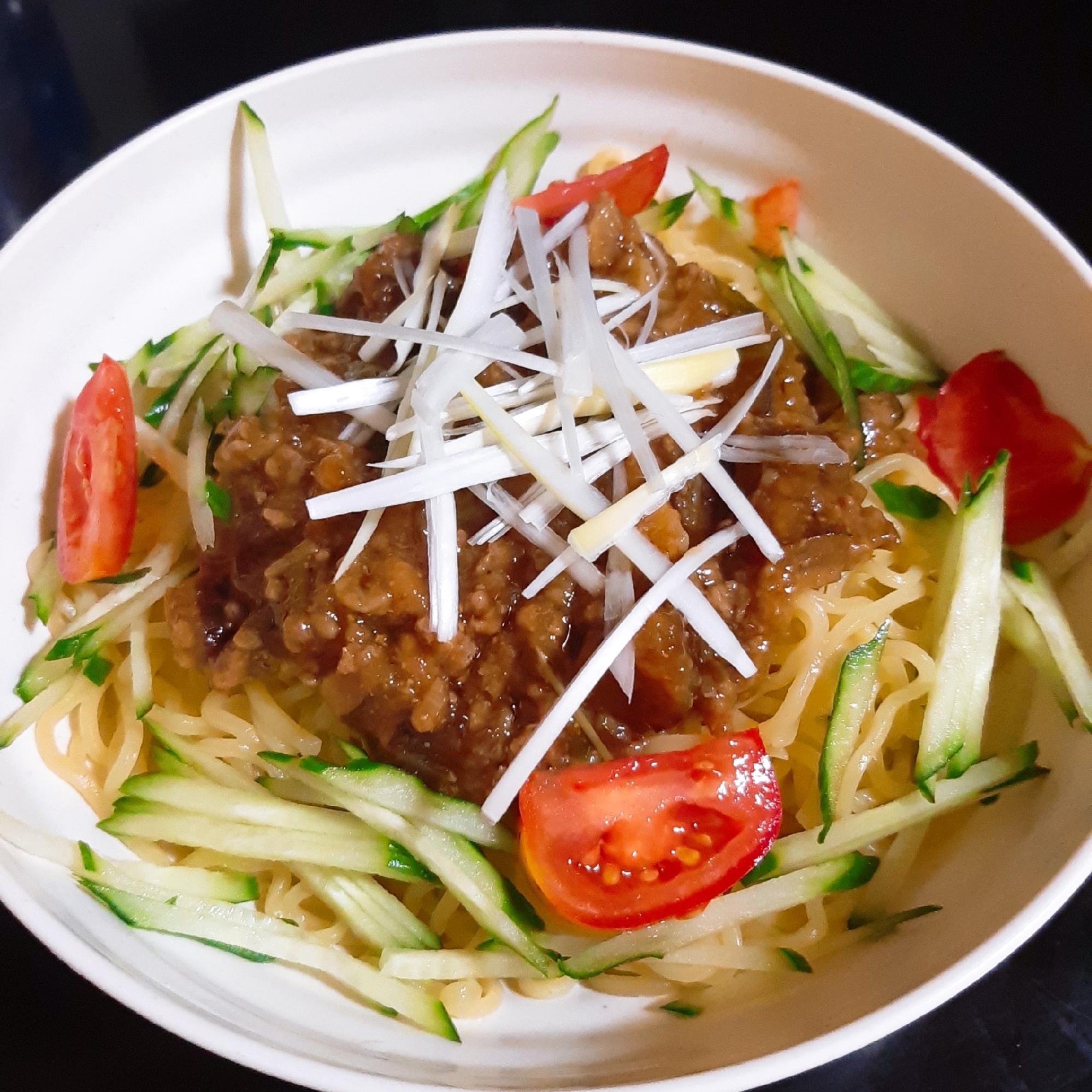 ジャージャー麺風冷やしラーメン