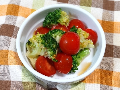 ブロッコリーとトマトのさっぱりガーリック和え