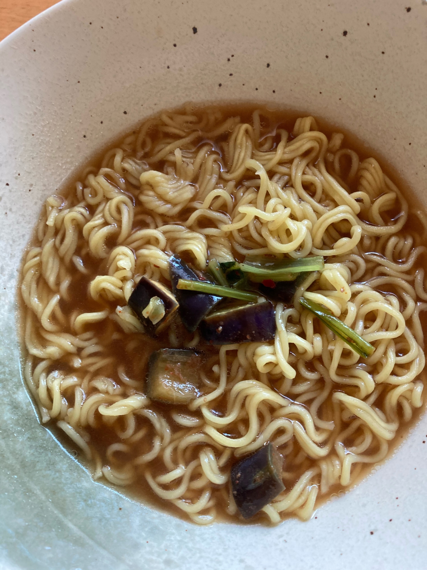 なすと小松菜ラーメン