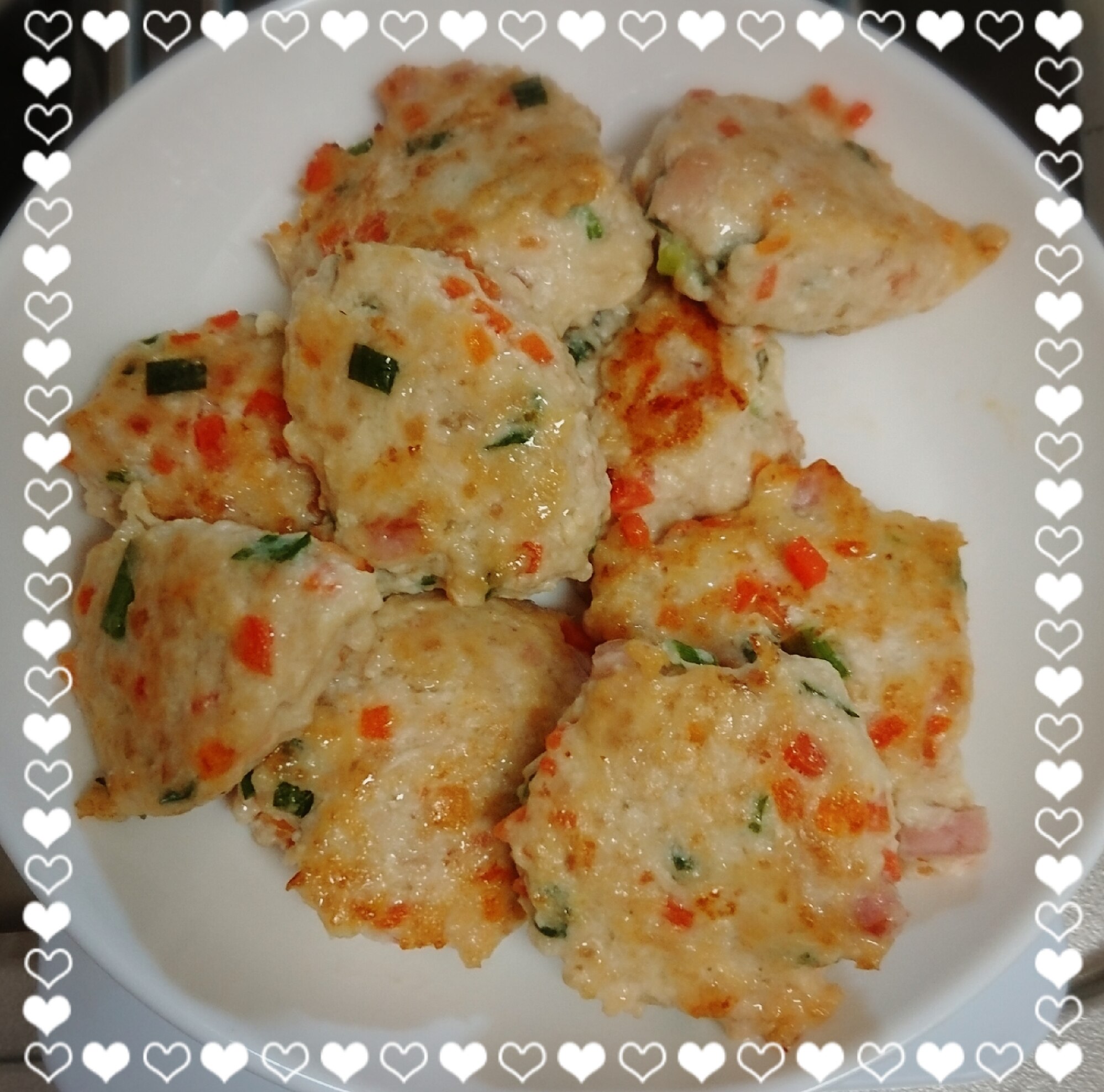 カラフルかわいい☆ベーコン入りつくね レシピ・作り方 by ましあ